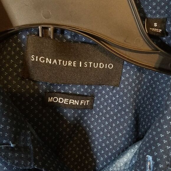 Signature Studio Modern Fit Navy Dress Shirt - Picture 2 of 8